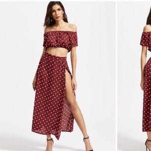 Ruffle crop with solute skirt